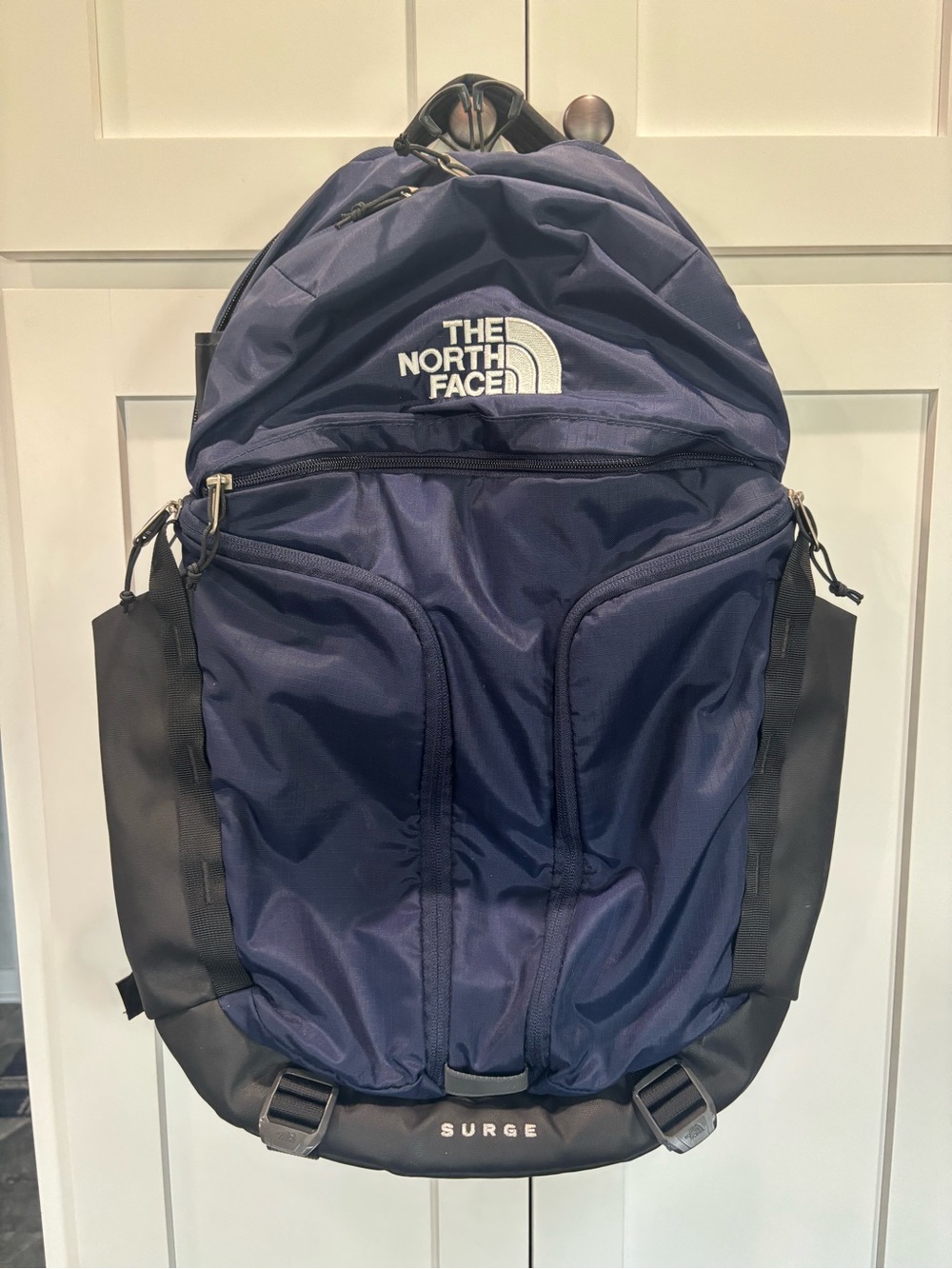 The North Face 31L Surge Backpack in Navy and Black - Picture 2 of 16